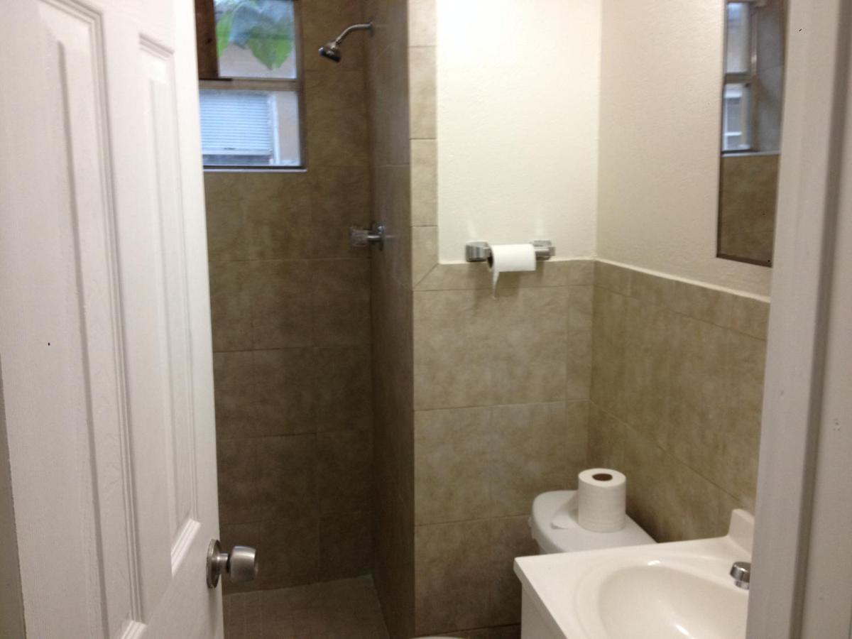 1 Bedroom Apt Near Coconut Grove Miami Eksteriør billede