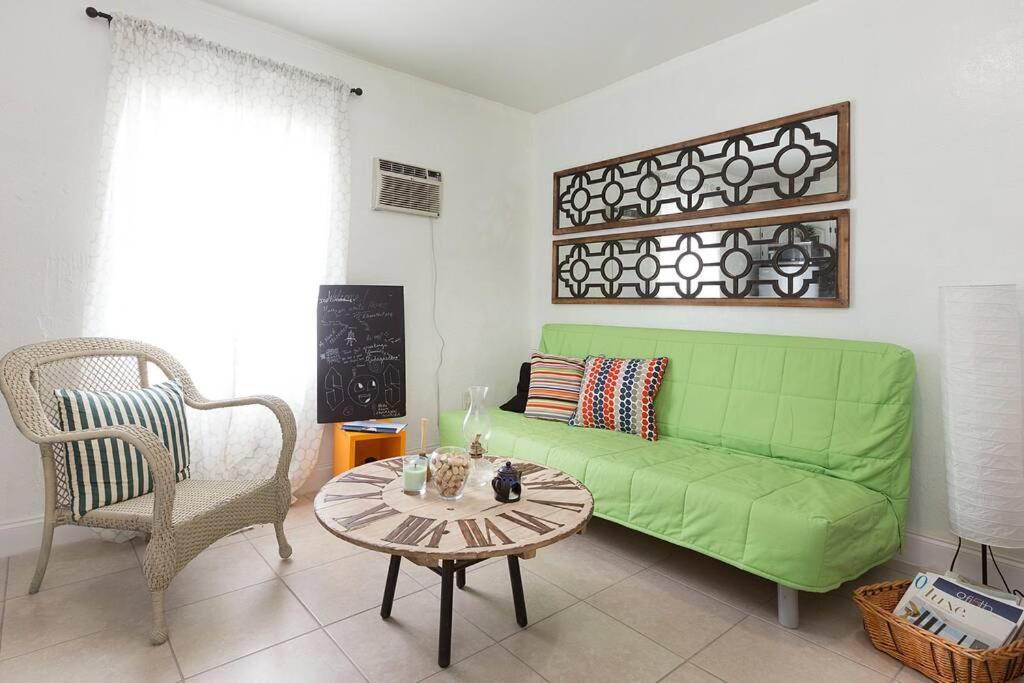 1 Bedroom Apt Near Coconut Grove Miami Eksteriør billede