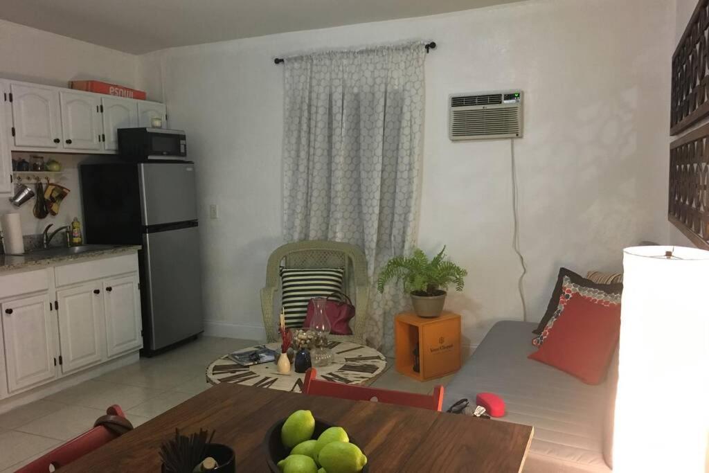 1 Bedroom Apt Near Coconut Grove Miami Eksteriør billede