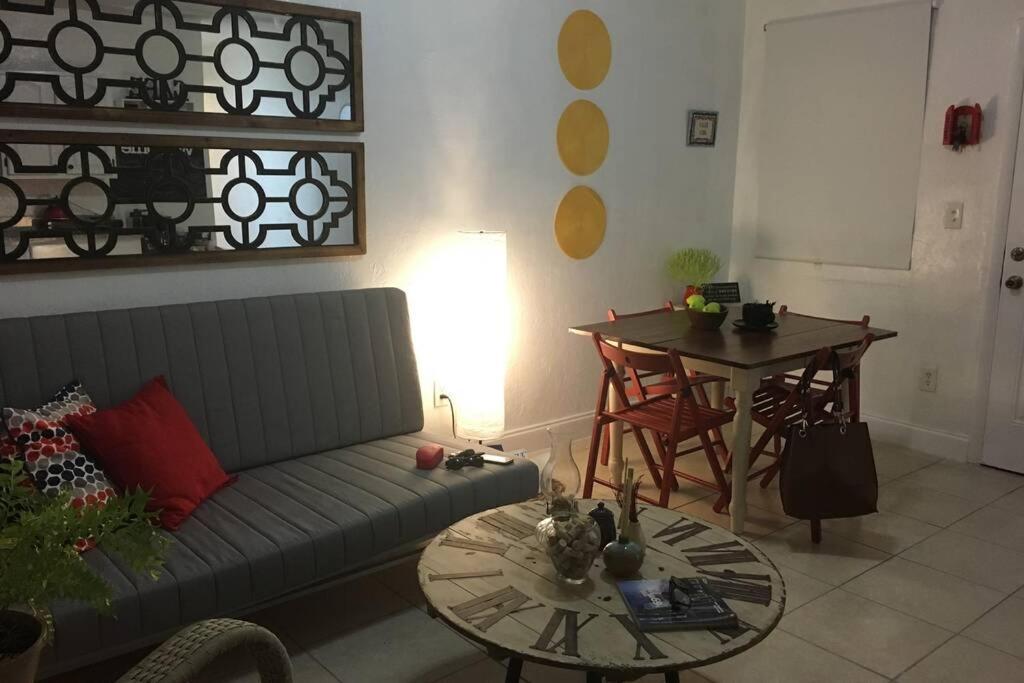1 Bedroom Apt Near Coconut Grove Miami Eksteriør billede